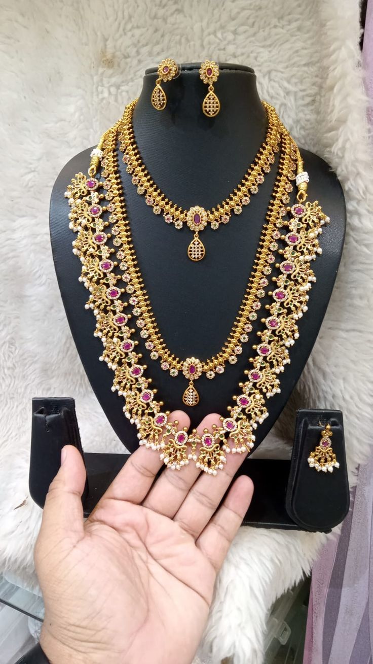 Priya Super Diamond Necklace Set